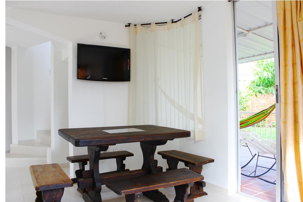 Villa Alejandra Girardot Extérieur photo